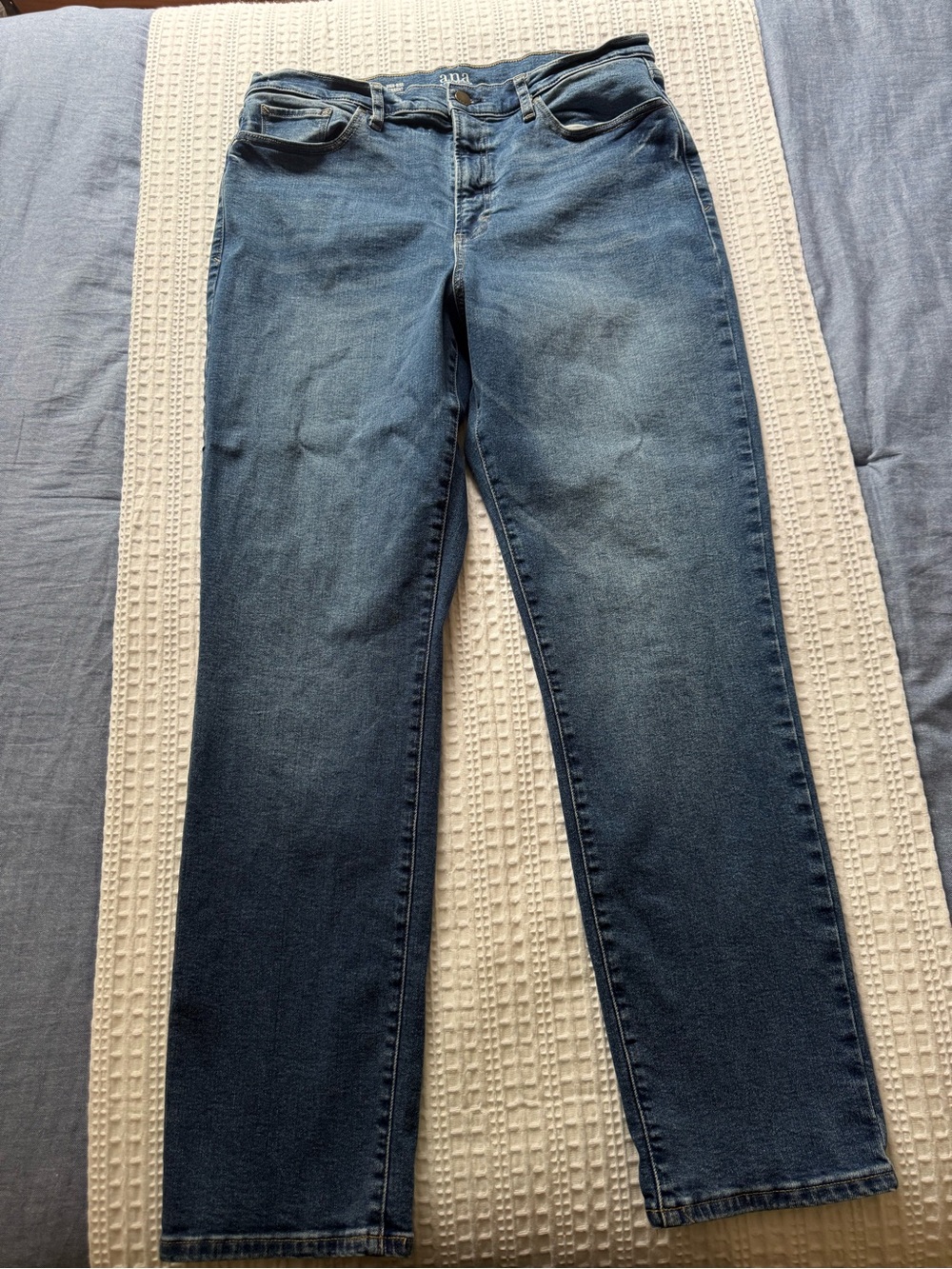 a.n.a Women's Straight Leg Jeans in Blue Wash